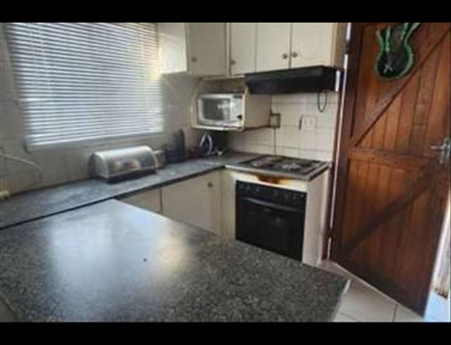 3 BEDROOM HOUSE FOR SALE IN VILLA LIZA